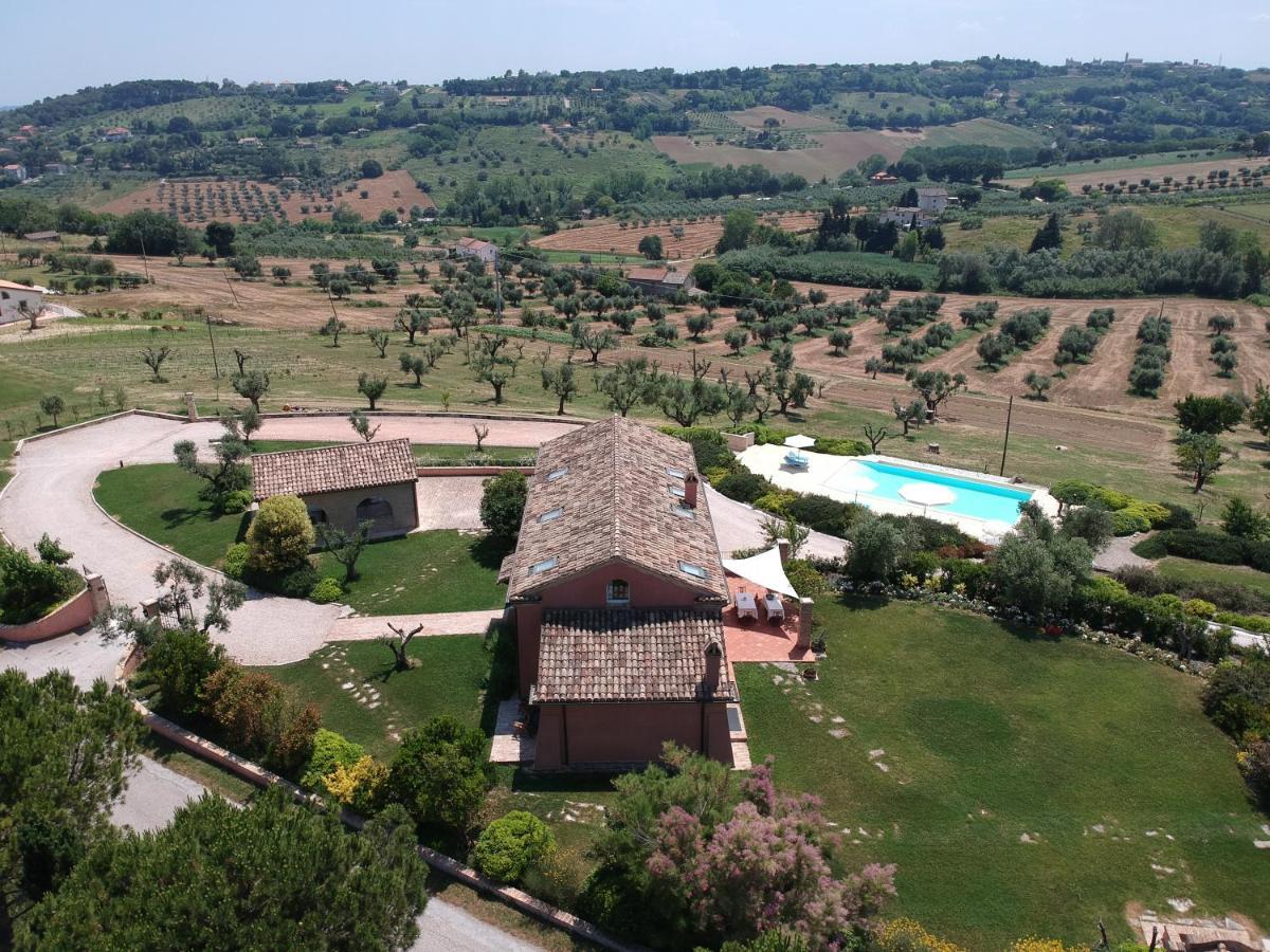 Nontiscordardime B&B Villa Agriturismo Civitanova Marche Eksteriør bilde