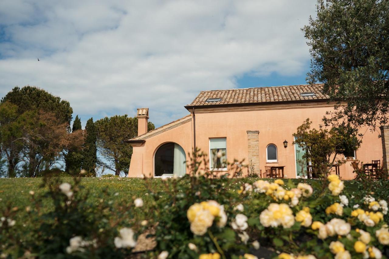 Nontiscordardime B&B Villa Agriturismo Civitanova Marche Eksteriør bilde