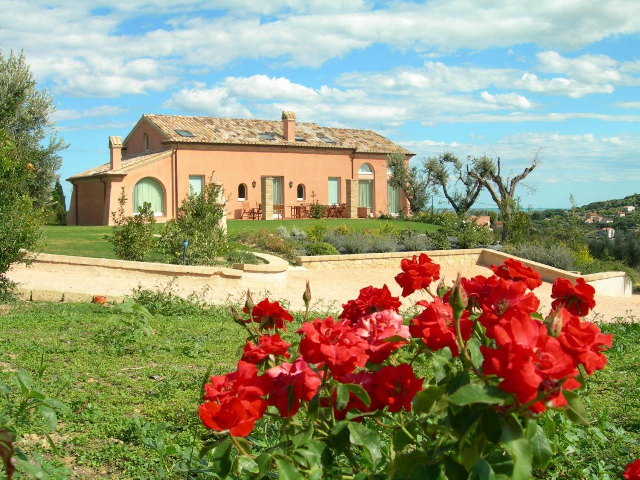 Nontiscordardime B&B Villa Agriturismo Civitanova Marche Eksteriør bilde