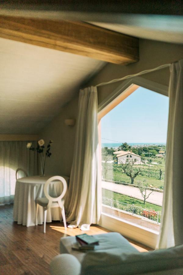 Nontiscordardime B&B Villa Agriturismo Civitanova Marche Eksteriør bilde